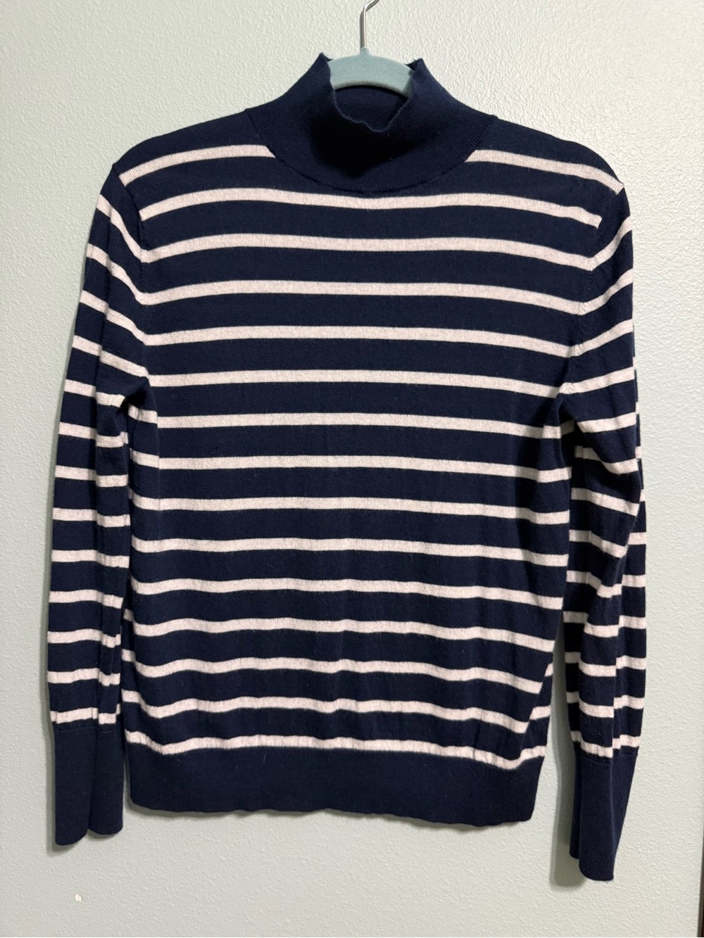 Banana Republic 100% Merino Wool Striped Mock Neck Turtleneck Sweater Medium